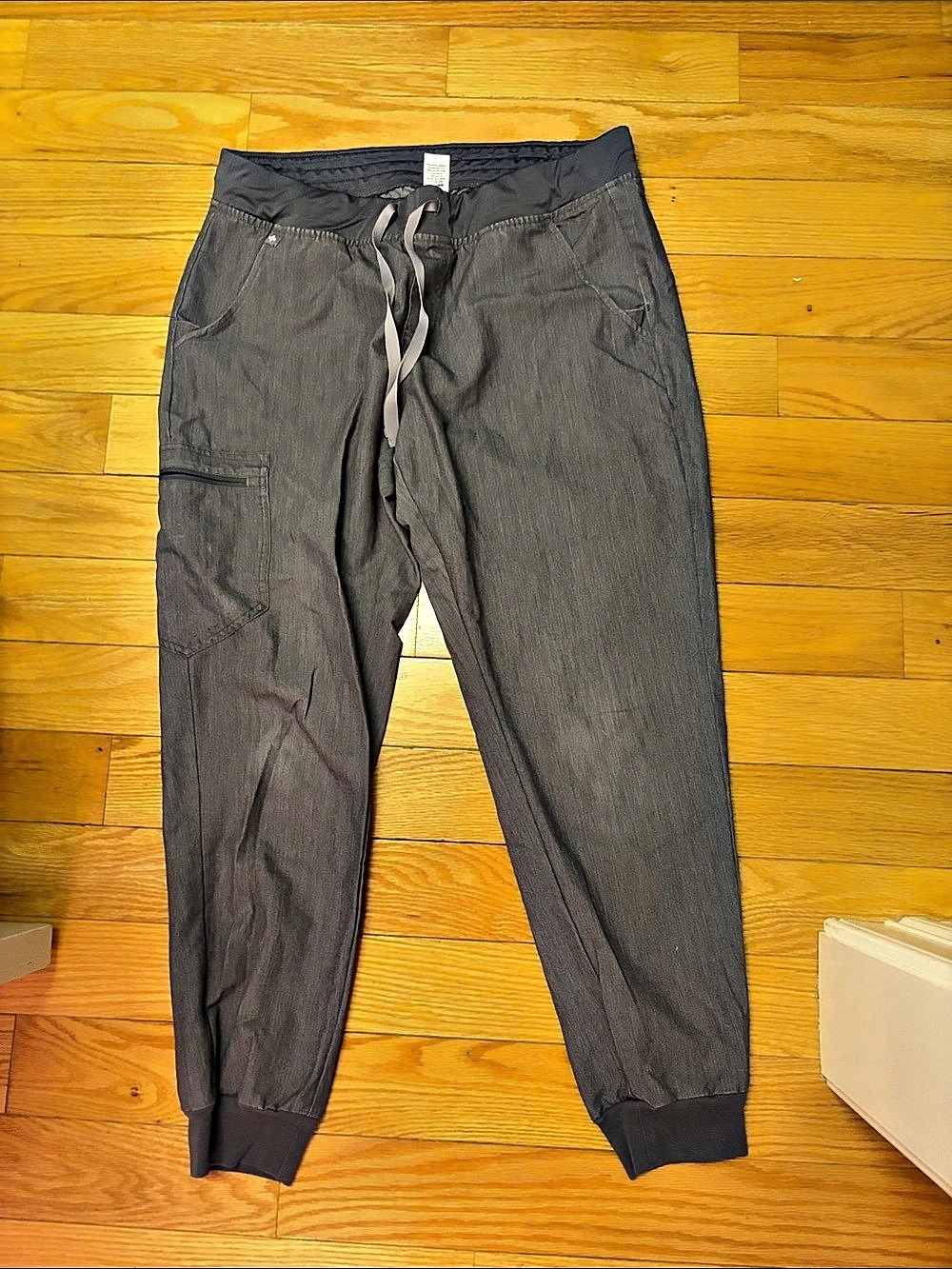 FIGS Zamora Jogger Scrub Pants Gray